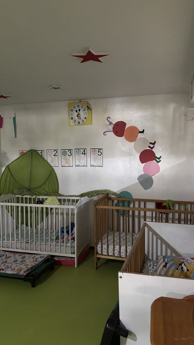 Espace crèche avec berceaux